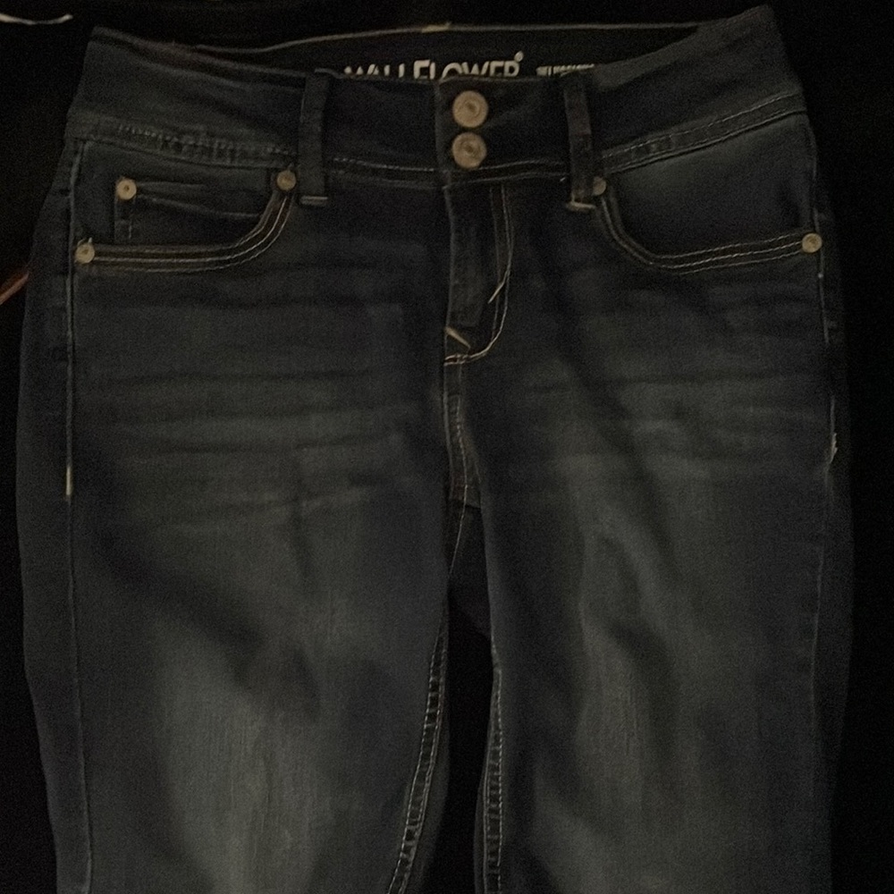 Size 1 low waisted boot cut jeans